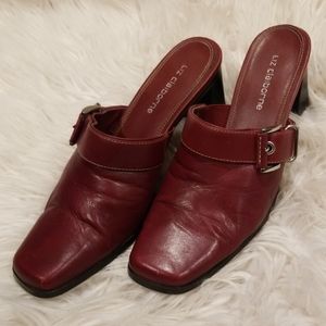 Liz Clairborne, red leather, 3in heels, sz7.5